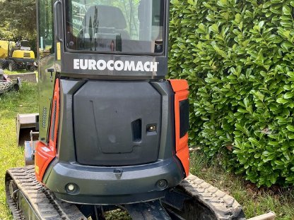 Bild 3:Minibagger Eurocomach 25ZT
