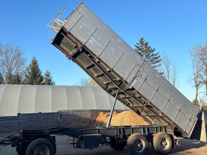 Bild 2:Schwarzmüller 3-Achs Kipper