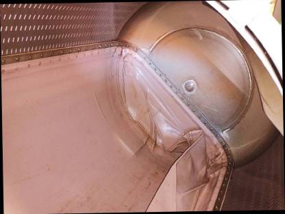 Bild 9:Pneumatische Presse Velo PRM 15