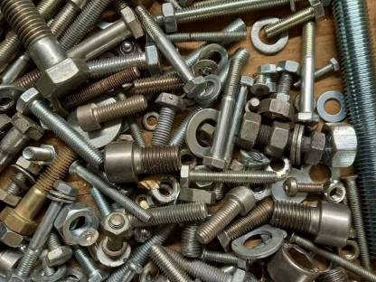 Bild 5:Schrauben, Muttern, Scheiben