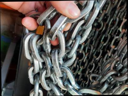 Bild 2:600/65-R38 Netzkette, Schneeketten, Forstketten