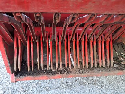 Bild 3:Pöttinger Trend Teile