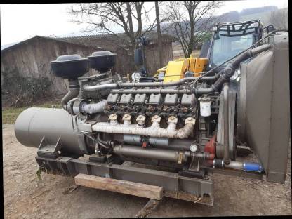 Bild 5:Notstromgenerator MWM V12