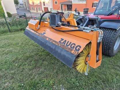 Bild 4:Kehrbürste Zaugg für Aebi