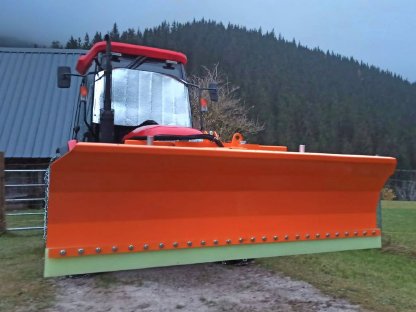 Neues hydr. Schneeschild 2,0 m mit Pendelausgleich