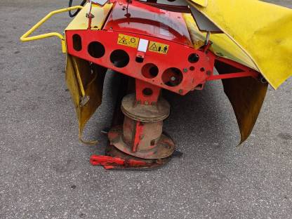 Bild 4:Pöttinger Mähwerk Nova Alpin 266 T