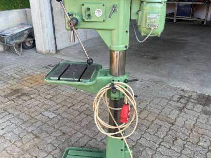 Ständerbohrmaschine