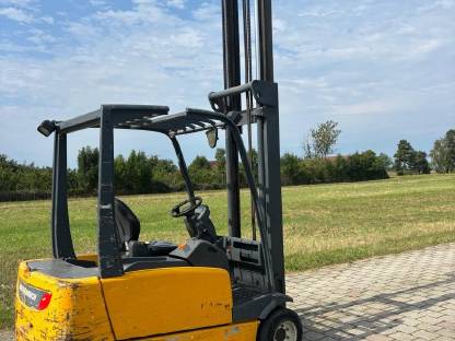 Bild 5:Jungheinrich Gabelstapler EFG 220