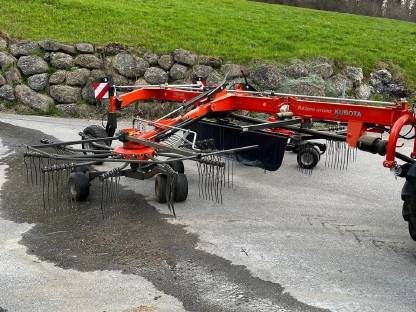 Bild 3:Schwader Kubota 2072 Hydro (Deutz/Vicon)