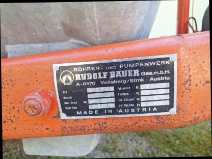 Bild 3:Bauer Güllefass 2.100 l