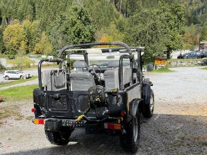 Bild 6:Toyota Landcruiser Oldtimer