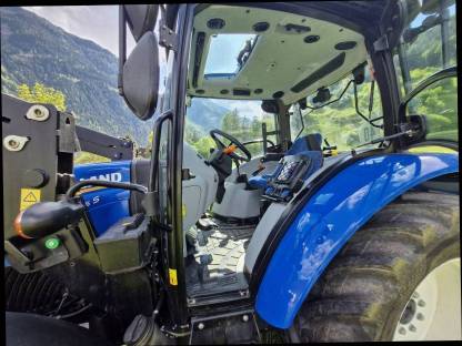 Bild 2:New Holland T4.55