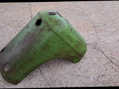 Bild 2:Steyr T80 Motorhaube