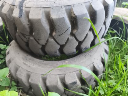 Bild 2:Reifen für Stapler