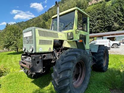 Bild 2:MB Trac 700 mit Forstkran