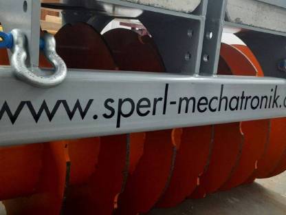 Bild 3:Silowalze Verdichtungs-Walze Silagewalze Bausatz