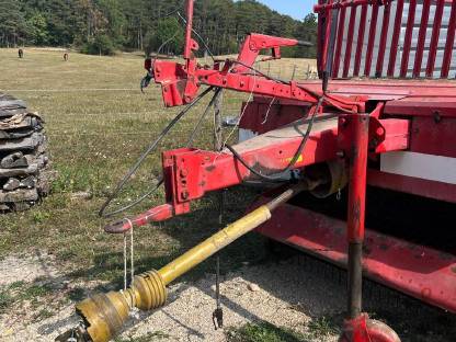 Bild 2:Pöttinger Trend 2