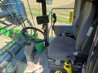 Bild 4:Deutz C5305 - Mähdrescher