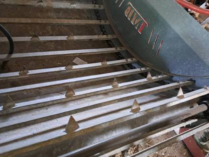 Bild 3:Ballenauflöser für Lader, Frontlader