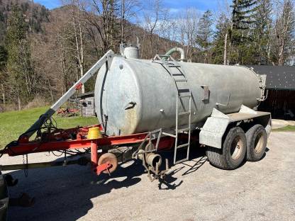 Bild 5:Güllefass Fuchs