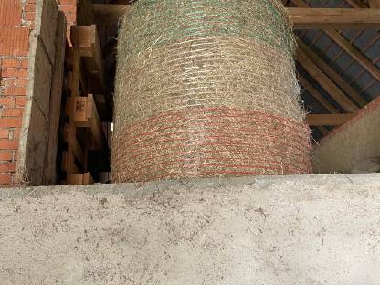 Heuballen belüftet