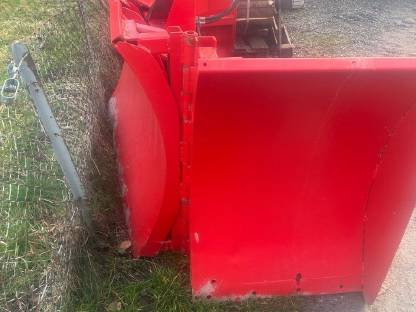 Bild 3:Maisschiebeschild/Schneepflug