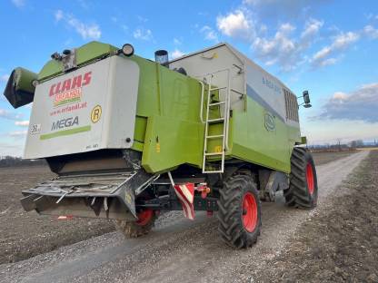 Bild 3:Claas Mähdrescher Mega 370