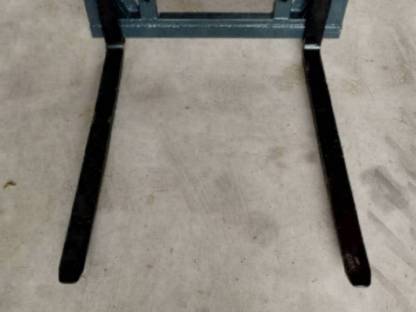 Bild 2:Palettengabel mit Euroaufnahme