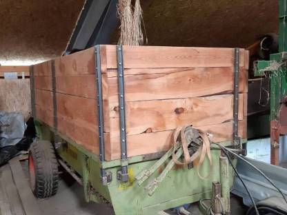 Bild 2:Lochmann Miststreuer