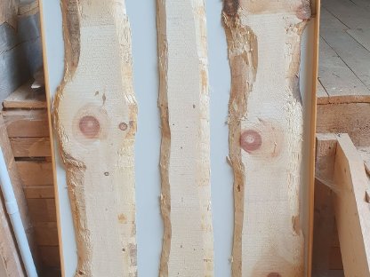 Bild 6:Ahorn Pfosten, Zirben Abschnitte, Maserknolle