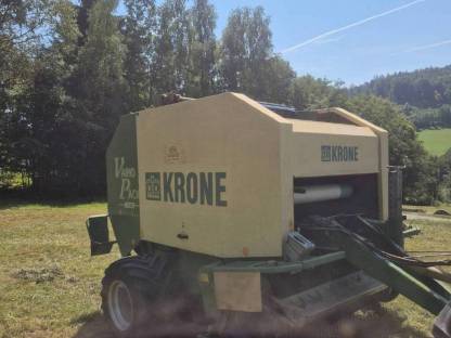 Bild 2:Krone Vario Pack 1500 Rundballenpresse