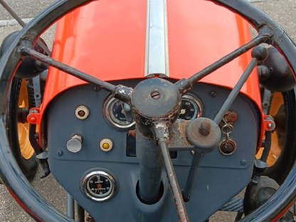 Bild 4:Traktor Steyr 188