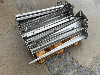 Bild 2:Schweine-Maststall Aufstallung