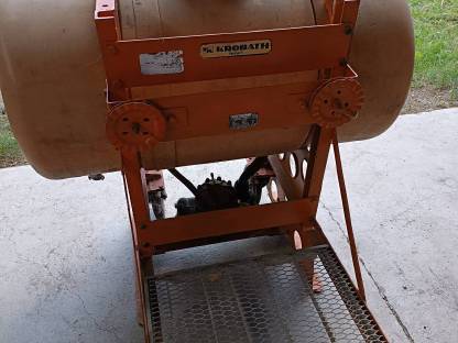 Bild 7:Holder A30 mit Feldspritze