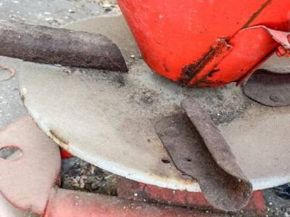 Bild 3:Düngerstreuer