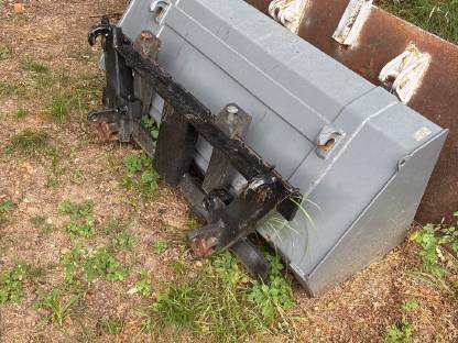 Bild 6:Renault Traktor, Rückewagen