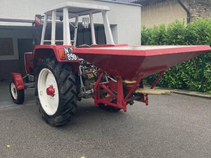 Bild 2:Düngerstreuer Vicon