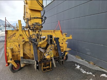 Bild 4:Schneefräse Schmidt SF 5 2800