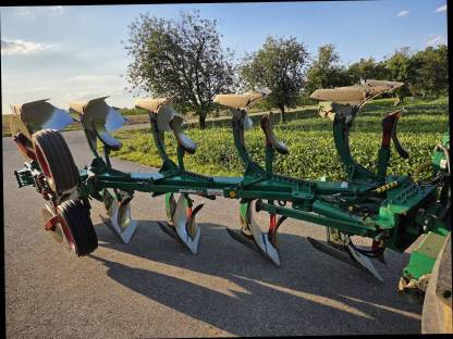 Bild 2:Regent Pflug Titan 150 SCX