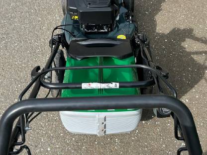 Bild 4:Rasenmäher mit Elektrostart