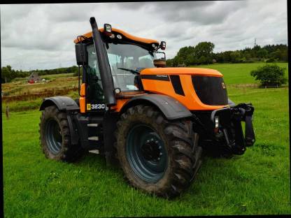 JCB Fastrac 3230
