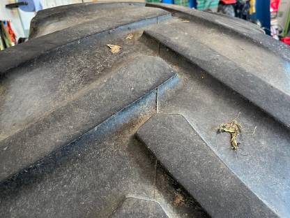 Bild 3:Mitas Traktorreifen