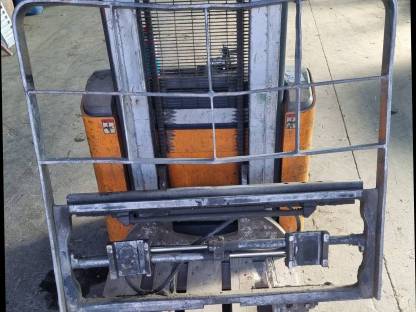 Hydraulischer Zinkenversteller