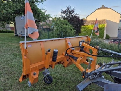 Bild 4:Schneeschild Zaugg für Aebi