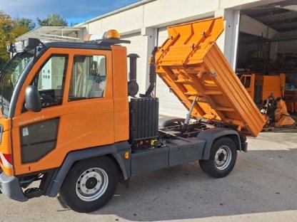 Bild 7:Multicar M30H mit Heatweed Unkrautbekämpfungsanlage