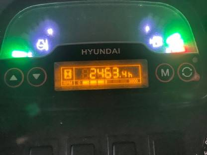 Bild 9:Hyundai 3-t Bagger