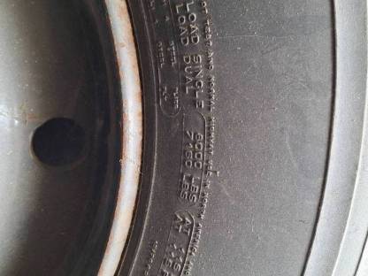 Bild 5:1x LKW Reifen mit Felge 315/75 R 22,5 von Michelin