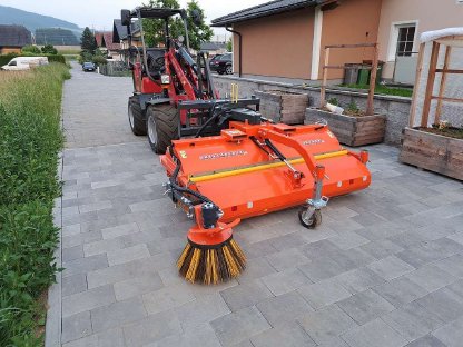 Bild 4:Kehrmaschine 180 cm Stekro