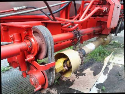 Bild 5:Förderband Pöttinger Ernteboss