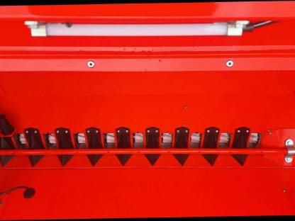 Bild 8:Kuhn HR 3040 mit Sitera 3030-24 E Isobus Sähkombi